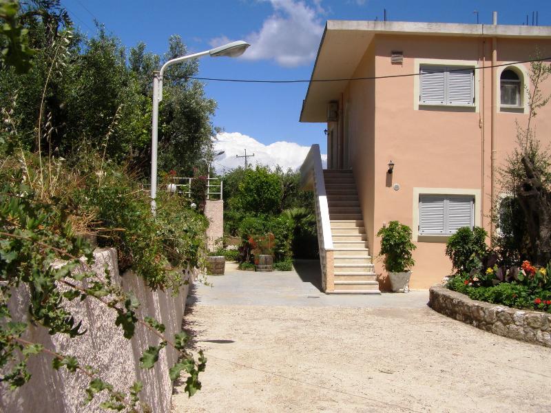 Apostolos&Eleni Family Apartments Perama  Exterior foto