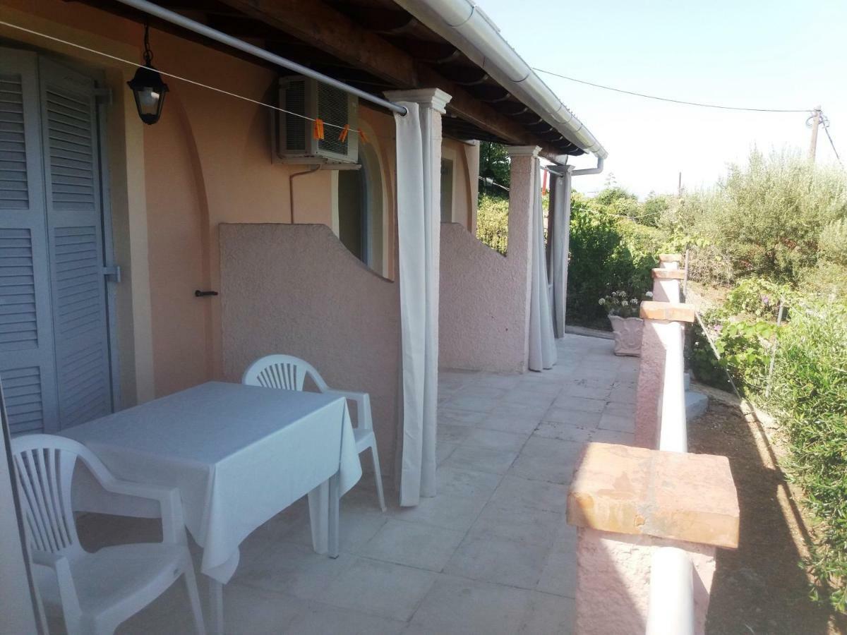 Apostolos&Eleni Family Apartments Perama  Exterior foto